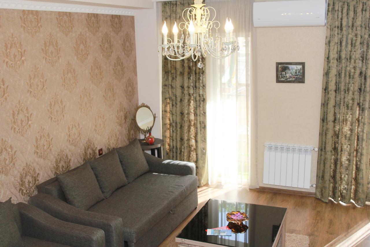 Salounique Lux Apartment ティビリシ エクステリア 写真