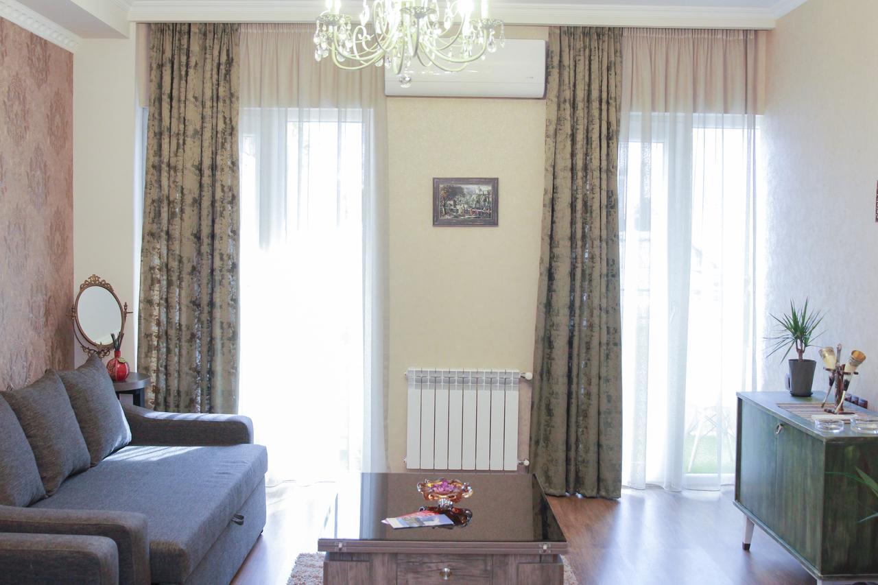Salounique Lux Apartment ティビリシ エクステリア 写真